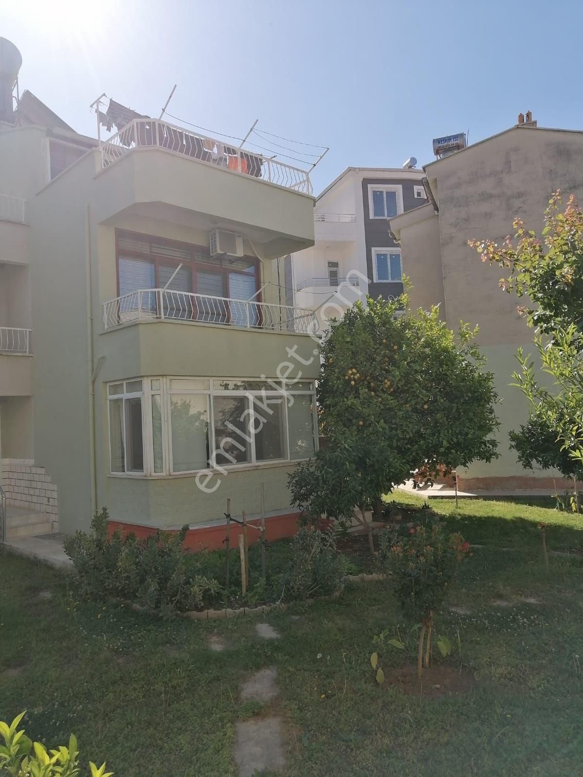 Bozyazı Merkez Satılık Villa Bozyazı Denız Kıyısı Satılık Tripleks Villa