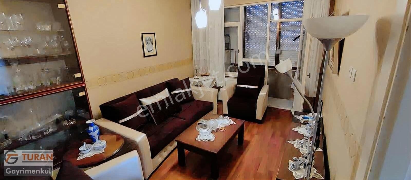 Üsküdar İcadiye Kiralık Daire Icadıyede 2+1 Yükse Giriş Metroya Yakın Kiralık Daire.