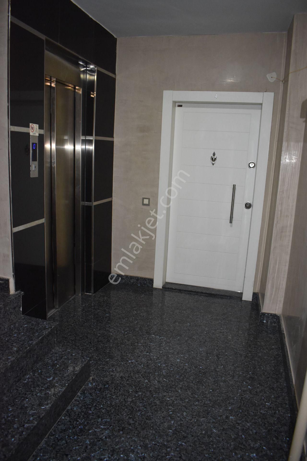 Büyükçekmece Fatih Mah Lüx Havuzlu Sitede Deniz Manzaralı 3+1 Satılık Daire - Görsel 31