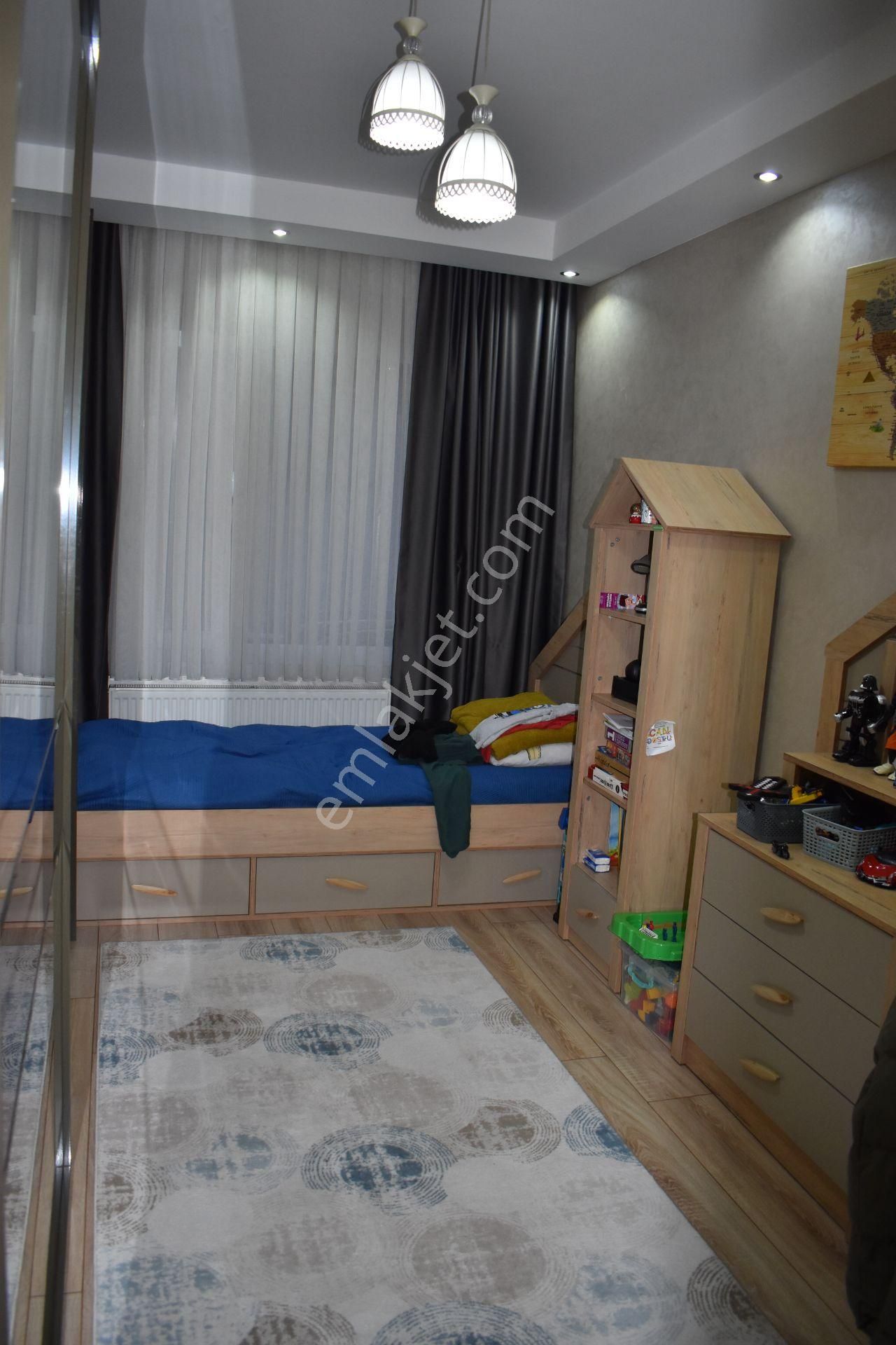 Büyükçekmece Fatih Mah Lüx Havuzlu Sitede Deniz Manzaralı 3+1 Satılık Daire - Görsel 7