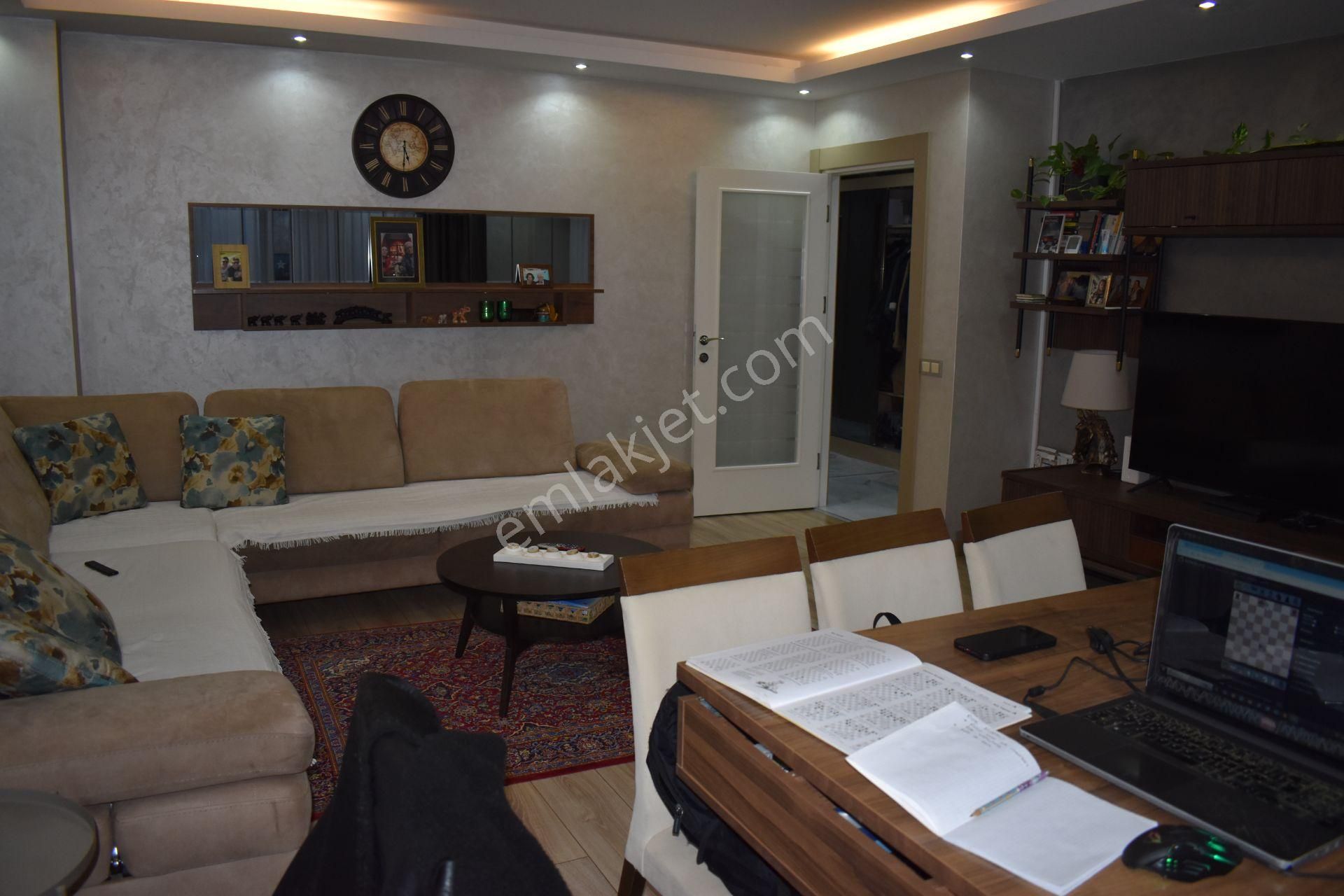 Büyükçekmece Fatih Mah Lüx Havuzlu Sitede Deniz Manzaralı 3+1 Satılık Daire - Görsel 4