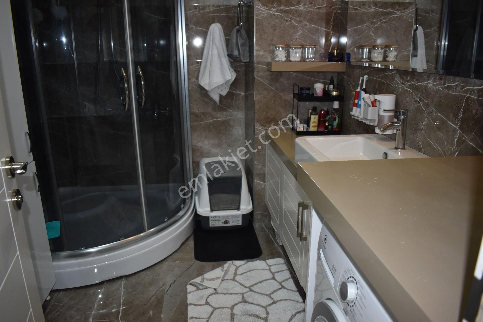 Büyükçekmece Fatih Mah Lüx Havuzlu Sitede Deniz Manzaralı 3+1 Satılık Daire - Görsel 16