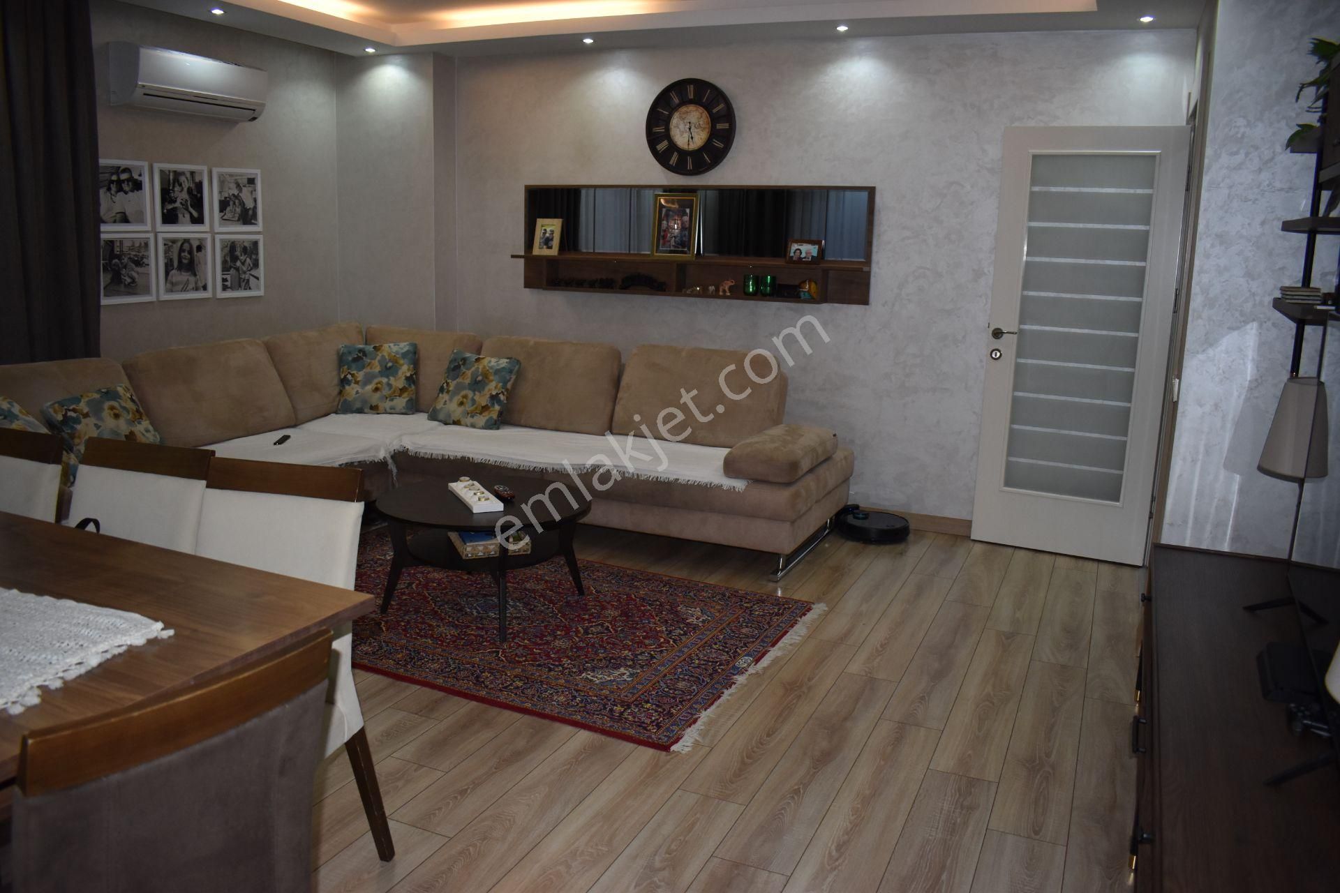 Büyükçekmece Fatih Mah Lüx Havuzlu Sitede Deniz Manzaralı 3+1 Satılık Daire - Görsel 3