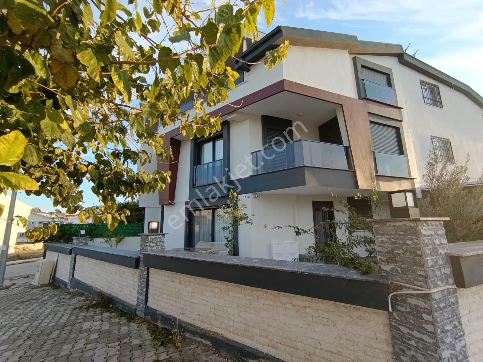 Fırsat Didim Efeler Mahallesi Modern Tasarım İle 4+1 Özel Bahçeli Villa