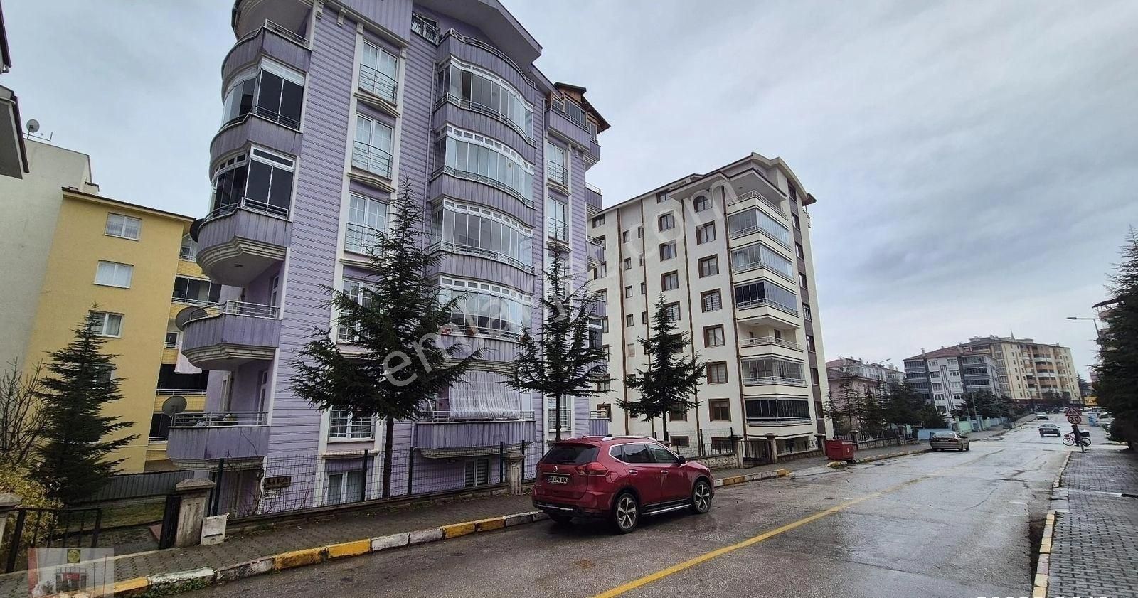 Tokat Merkez Karşıyaka Satılık Daire Karşıyaka İlkokuluna Çok Yakın Konumda Satılık 3+1 Daire