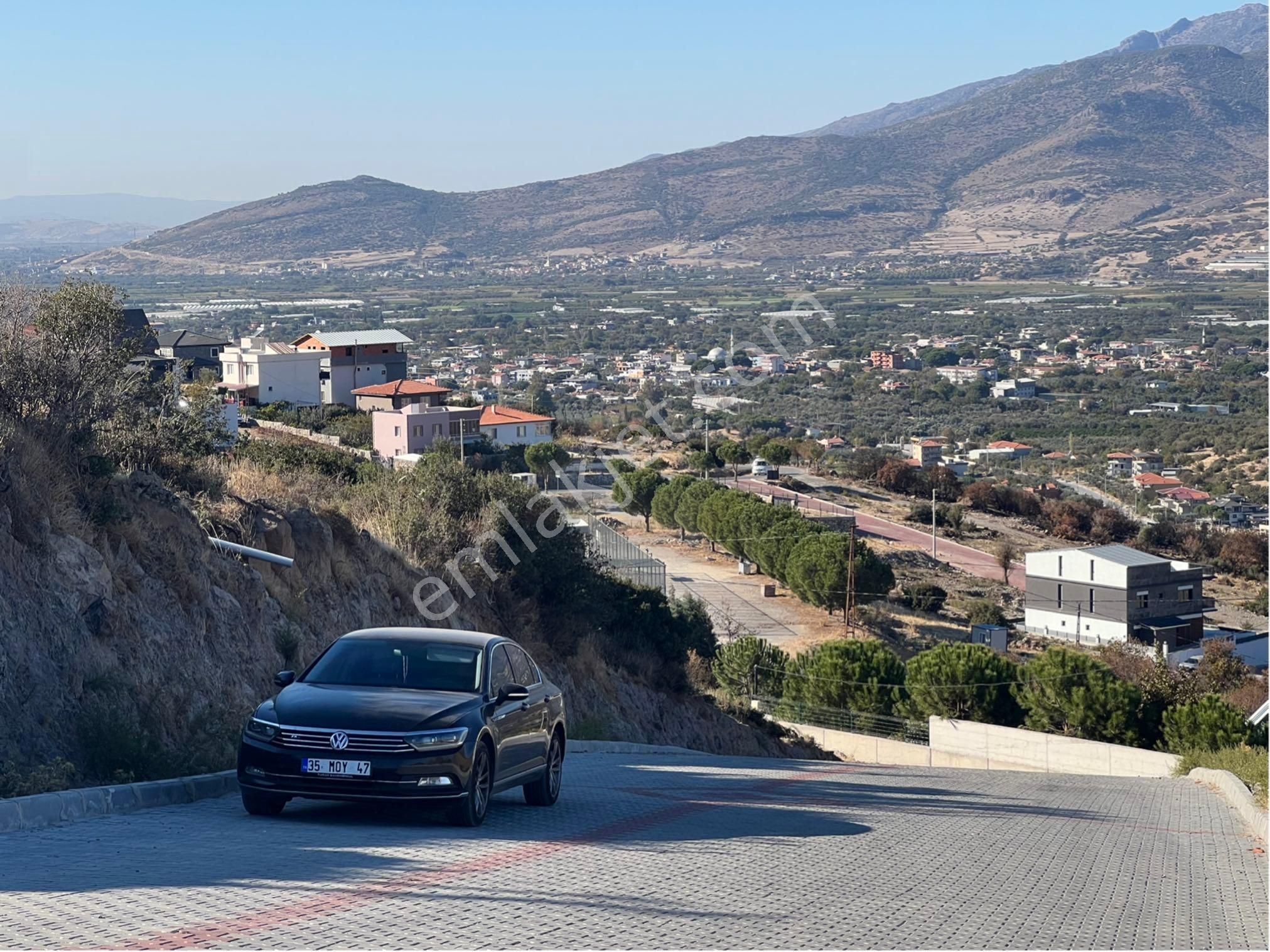 İzmir Menemen Satılık Konut İmarlı Göktepede Villa İmarlı Arsa