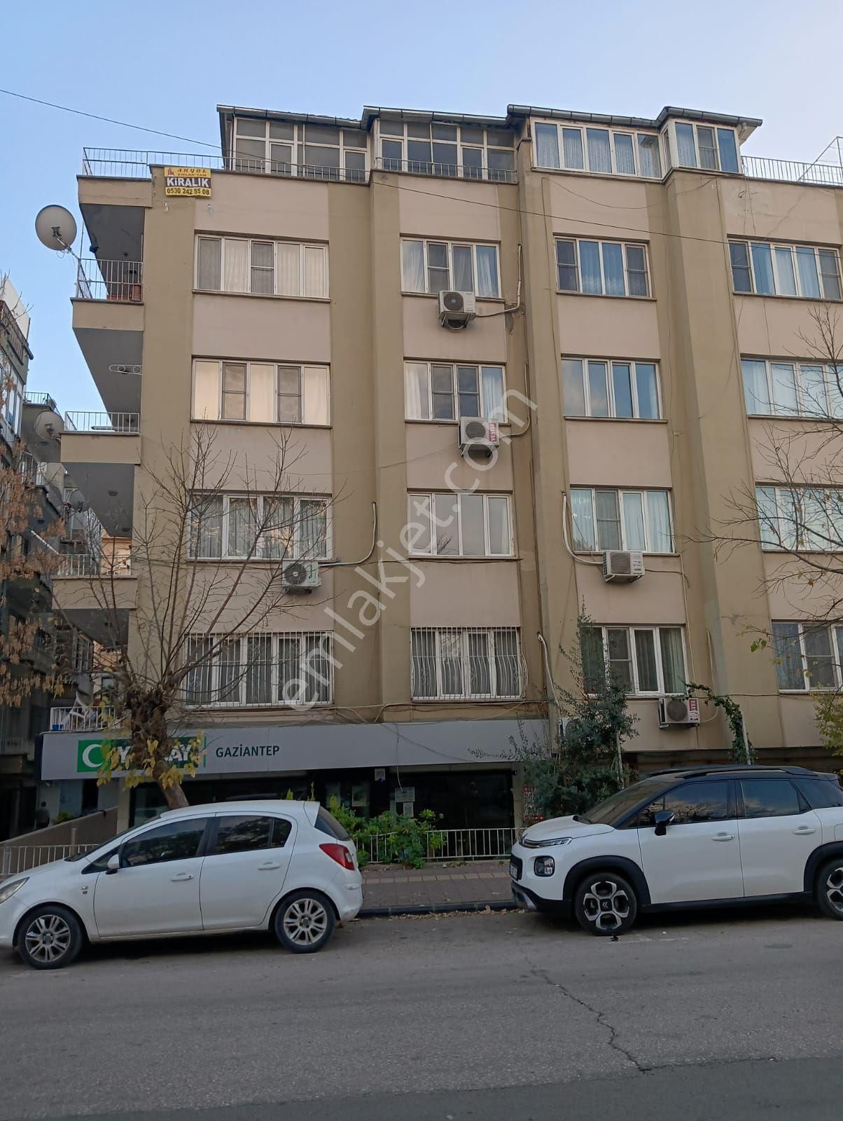 Şahinbey Bey Kiralık Daire Akyol Gayrimenkul Den Kiralık Daire Teras Kat Bey Mahallesinde 2+1