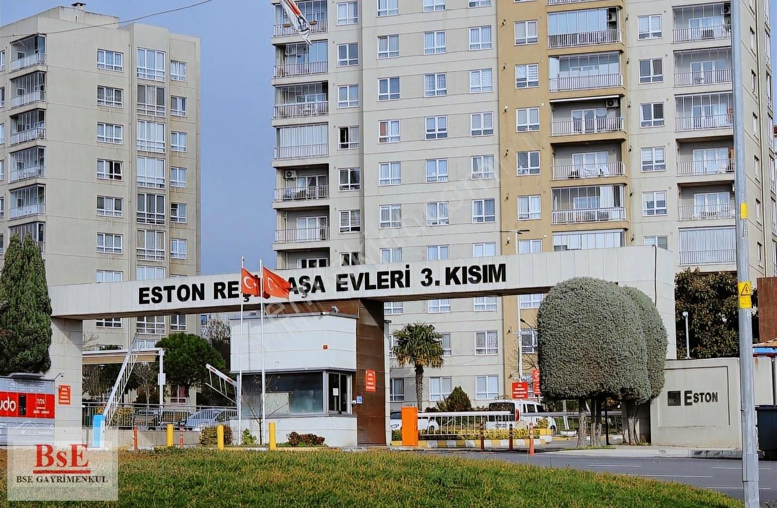 Beylikdüzü Marmara Satılık Daire Beylikdüzü Eston Reşitpaşa 3. Kısımda Deniz Manzaralı 3+1 Daire!