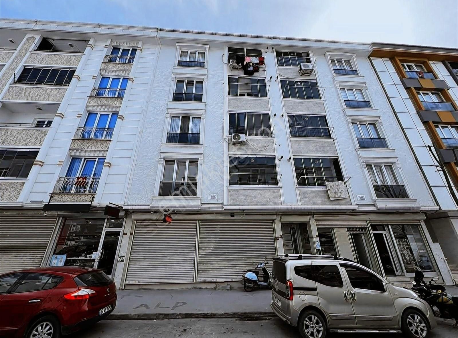 Esenyurt Orhan Gazi Satılık Daire Orhangazi Mahallesi Satılık Daire Geniş Kullanışlı 3+1 120 M2