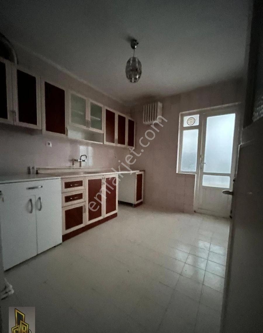 Altındağ Aydınlıkevler Kiralık Daire Aydınlıkevler Merkezi Yerde 135 M2 Orta Kat Kiralık Daire