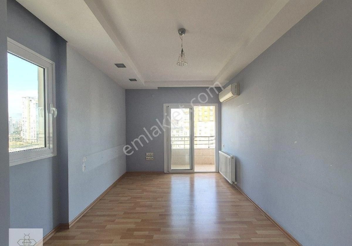 Bee Emlak'tan Ekinci Cumhuriyet Konutlarında Satılık 4+1 Geniş Lüks Daire - Görsel 21