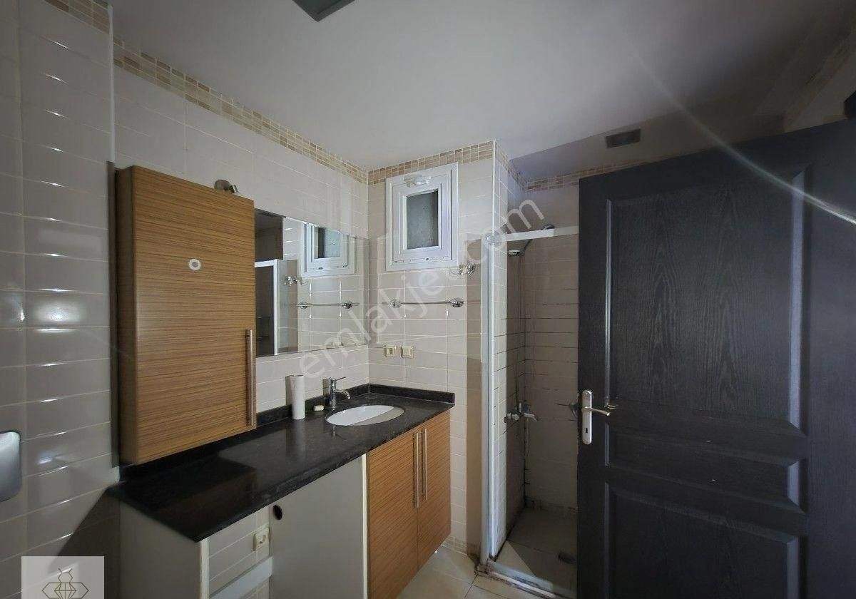 Bee Emlak'tan Ekinci Cumhuriyet Konutlarında Satılık 4+1 Geniş Lüks Daire - Görsel 30