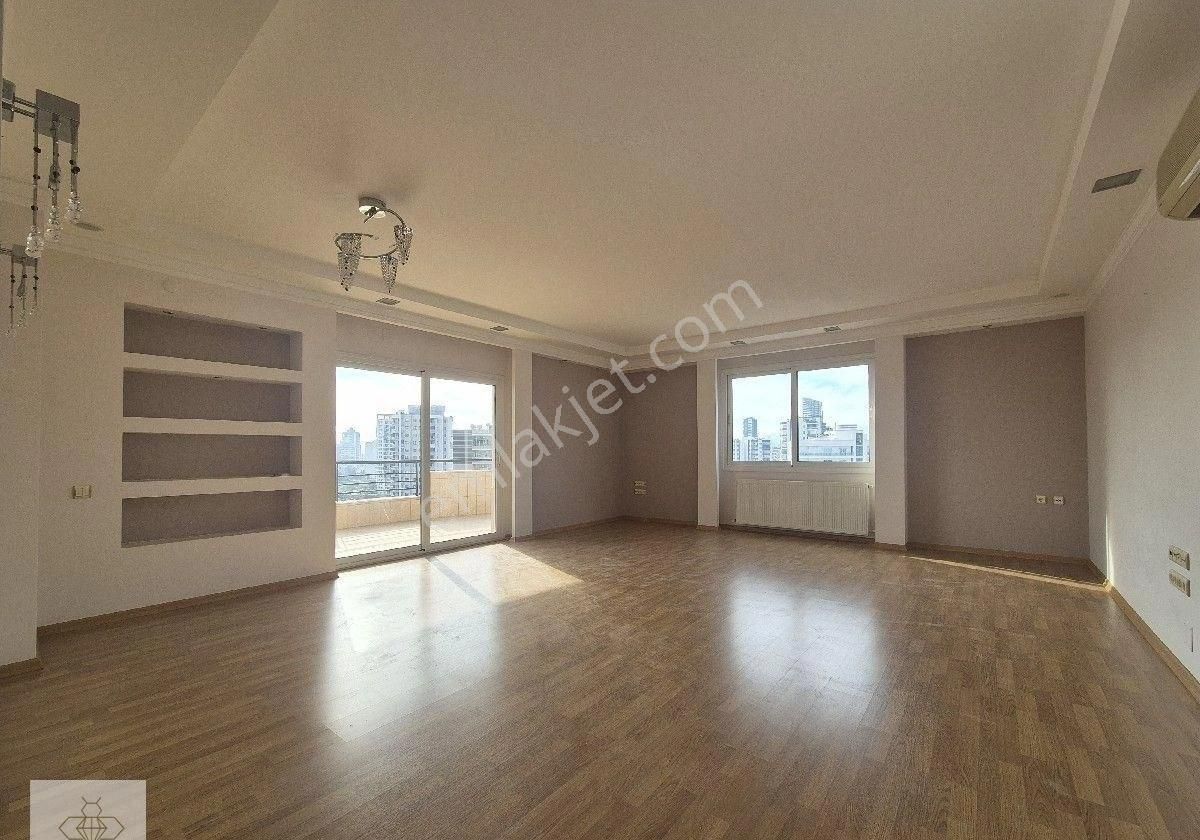 Bee Emlak'tan Ekinci Cumhuriyet Konutlarında Satılık 4+1 Geniş Lüks Daire - Görsel 9