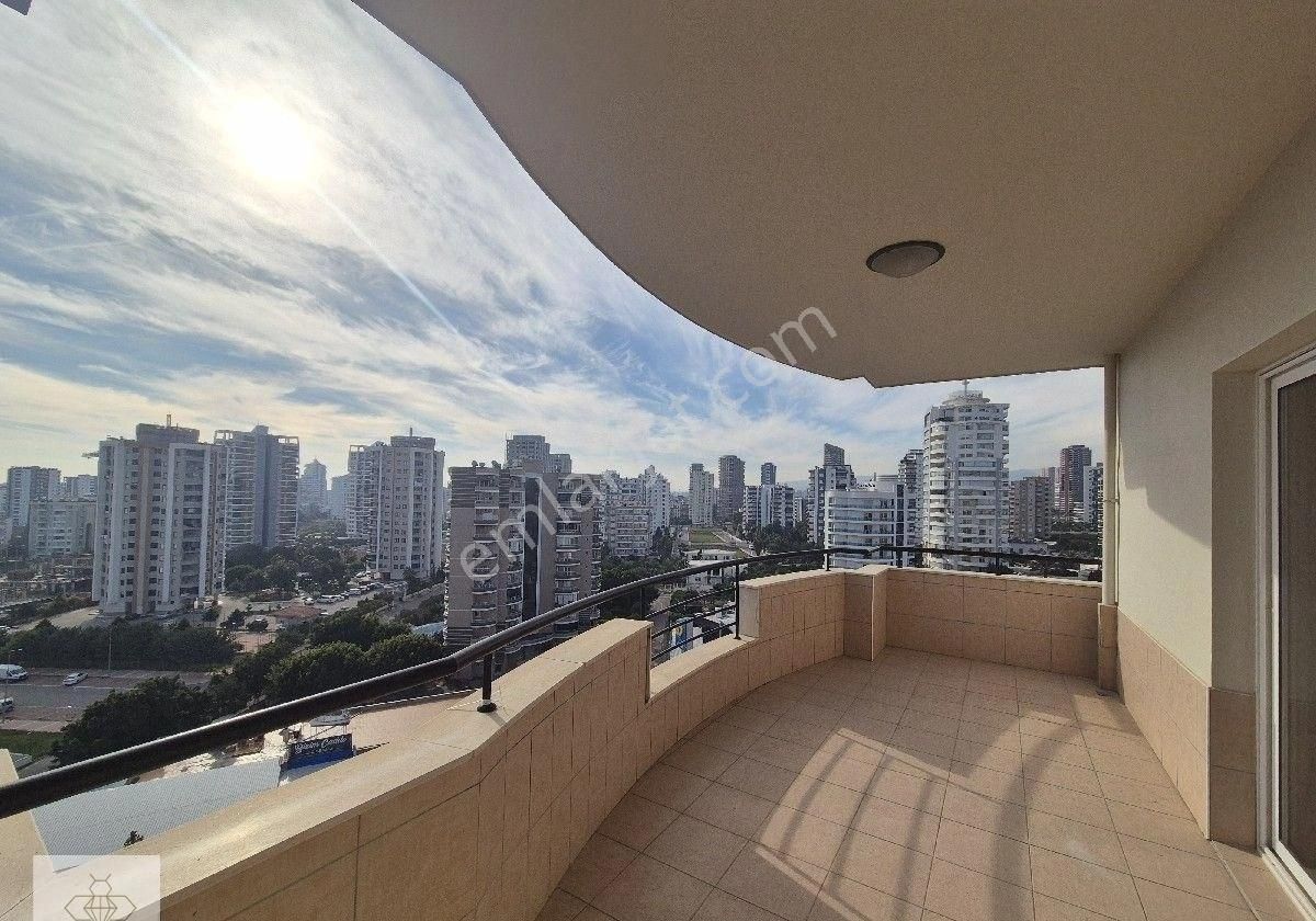 Bee Emlak'tan Ekinci Cumhuriyet Konutlarında Satılık 4+1 Geniş Lüks Daire - Görsel 31