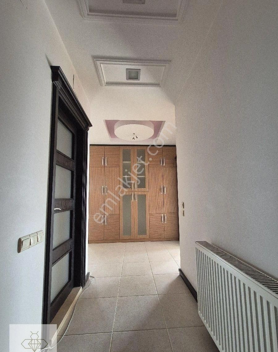 Bee Emlak'tan Ekinci Cumhuriyet Konutlarında Satılık 4+1 Geniş Lüks Daire - Görsel 15