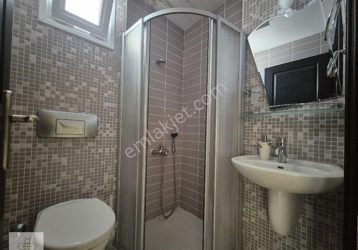 Bee Emlak'tan Ekinci Cumhuriyet Konutlarında Satılık 4+1 Geniş Lüks Daire - Görsel 24