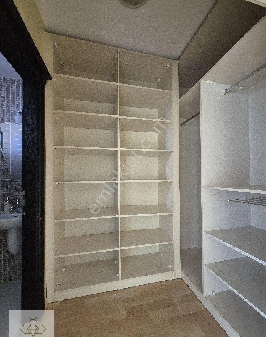 Bee Emlak'tan Ekinci Cumhuriyet Konutlarında Satılık 4+1 Geniş Lüks Daire - Görsel 17