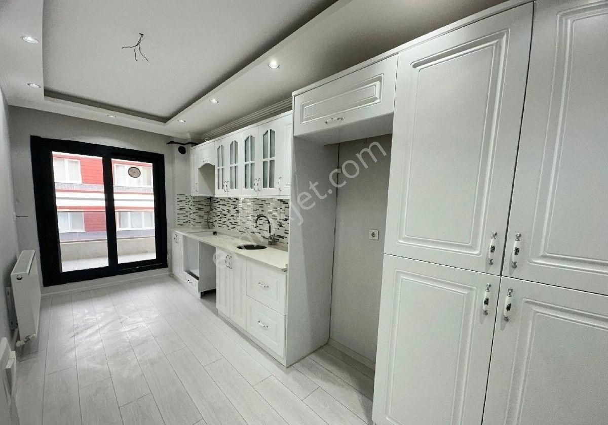 Manisa Yunusemre Muradiye Mahallesinde 3+1 140 M2 Full Lüx Satılık Daire - Görsel 6