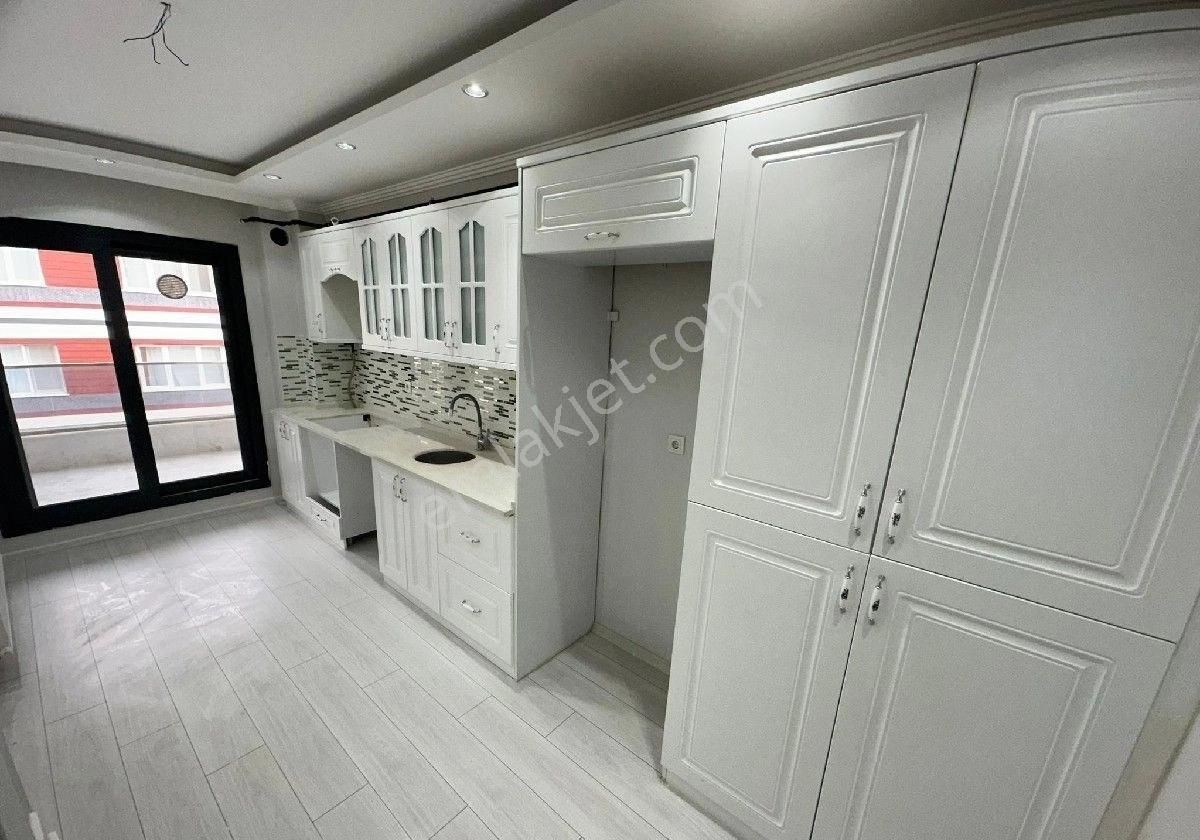 Manisa Yunusemre Muradiye Mahallesinde 3+1 140 M2 Full Lüx Satılık Daire - Görsel 9
