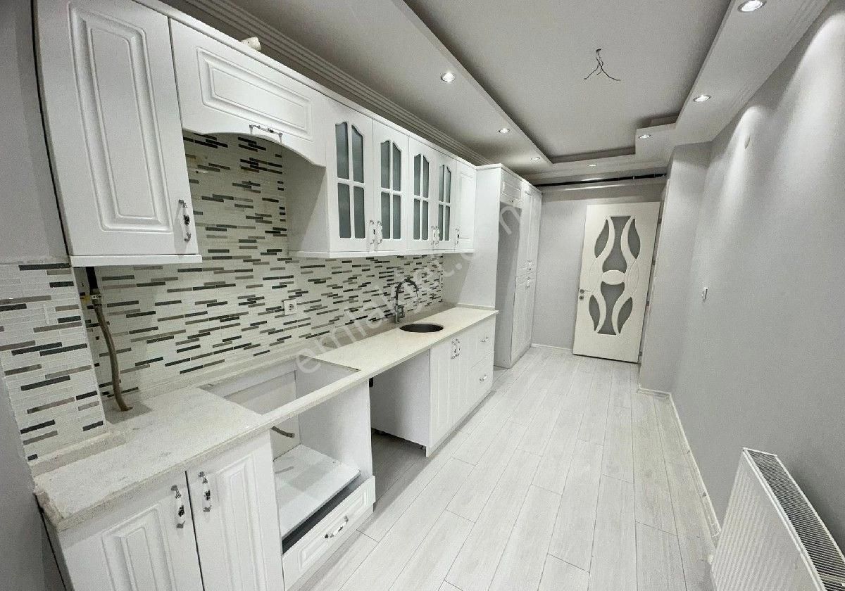 Manisa Yunusemre Muradiye Mahallesinde 3+1 140 M2 Full Lüx Satılık Daire - Görsel 21