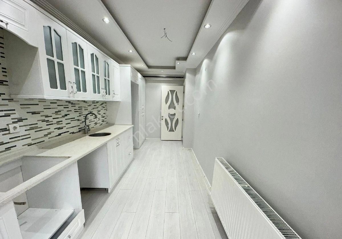 Manisa Yunusemre Muradiye Mahallesinde 3+1 140 M2 Full Lüx Satılık Daire - Görsel 13