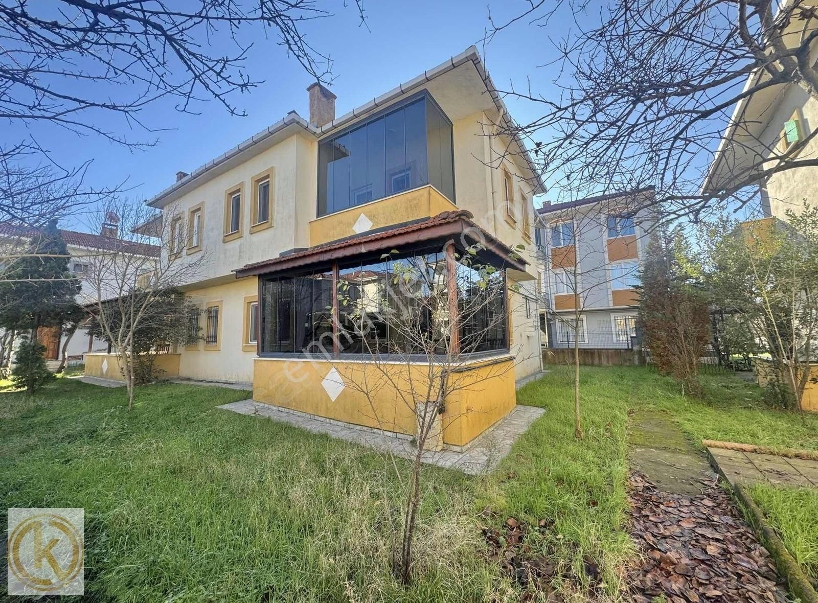 Karasu'da Denize 650 M. Hastane Civarı 3+1 180 M2 Bahçeli Villa - Görsel 11