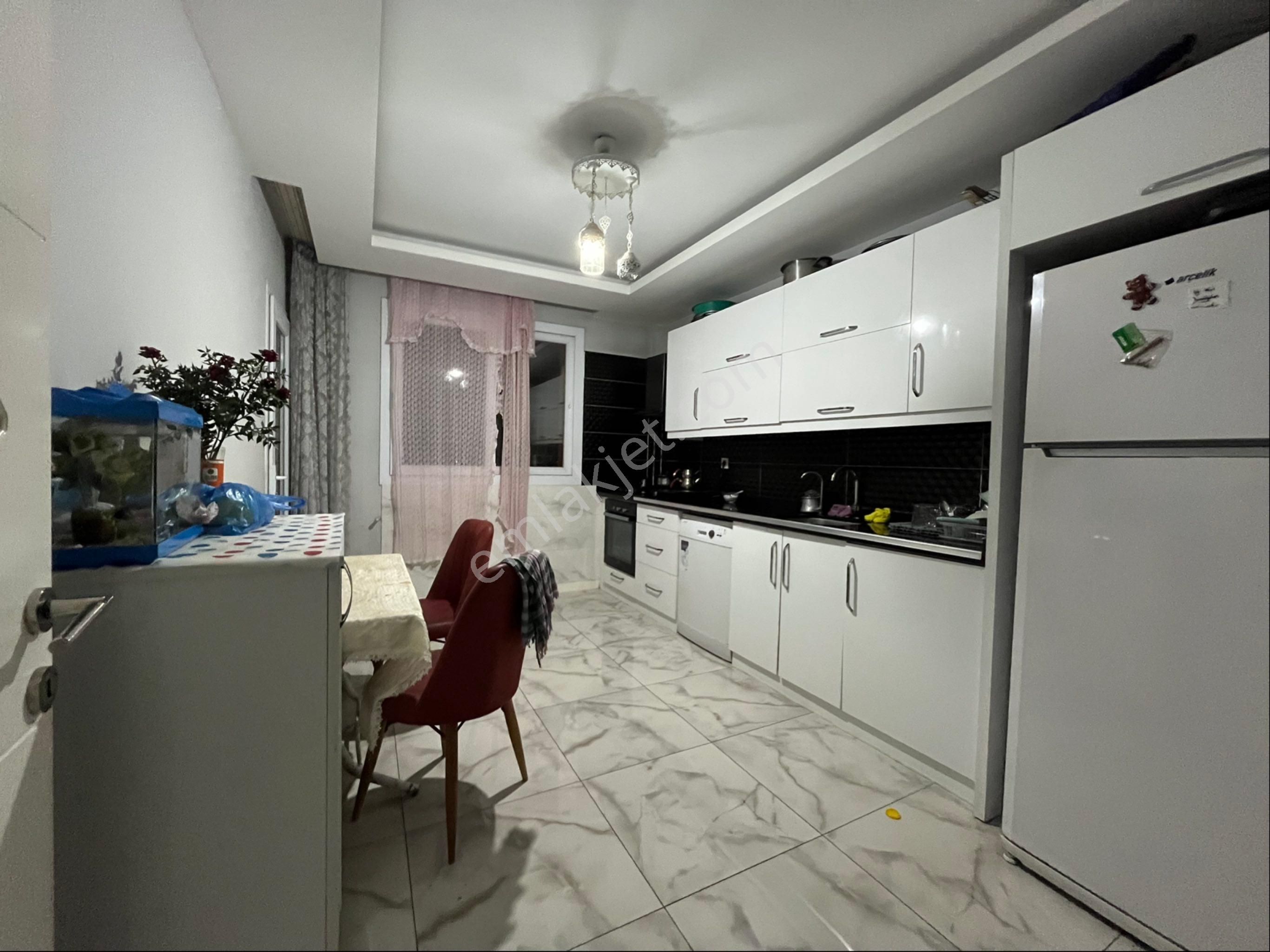 Yüreğir Güneşli Satılık Daire Sakıp Sabancı Okulu Karşısı Bulvar Üstü Satılık 3+1 Residence