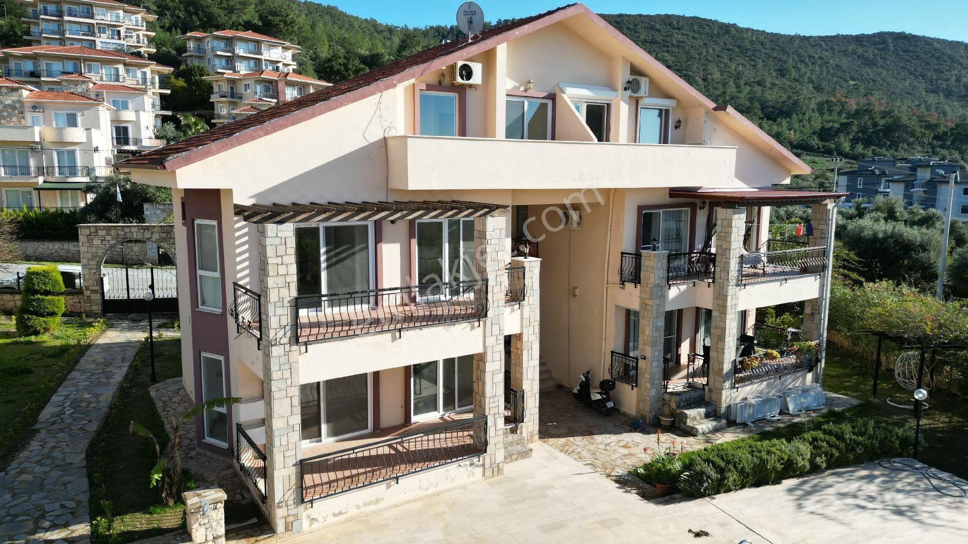 Didim Akbük Satılık Villa Didim Akbük'te Muhteşem Deniz Manzaralı 3+1 Villa