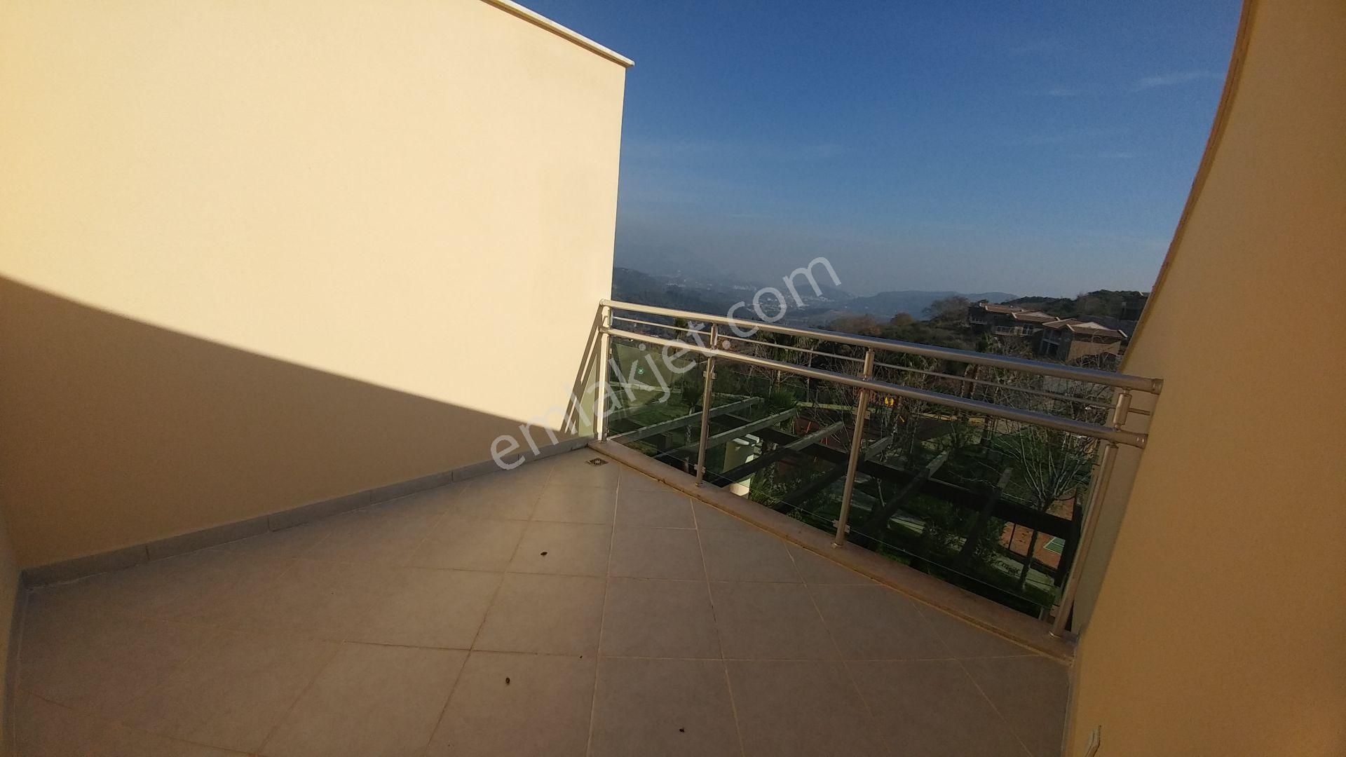 Kuşadası Golf & Spa Resort'ta Satılık Full Eşyalı Dubleks 2+1 - Görsel 11