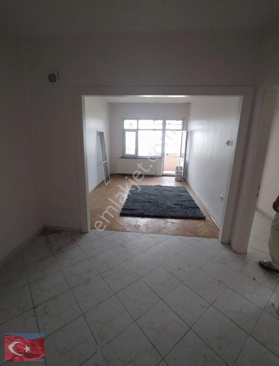 Fatih Koca Mustafapaşa Kiralık Daire Nafiz Gürman Caddesi'nde Kiralık Deniz Manzaralı Daire