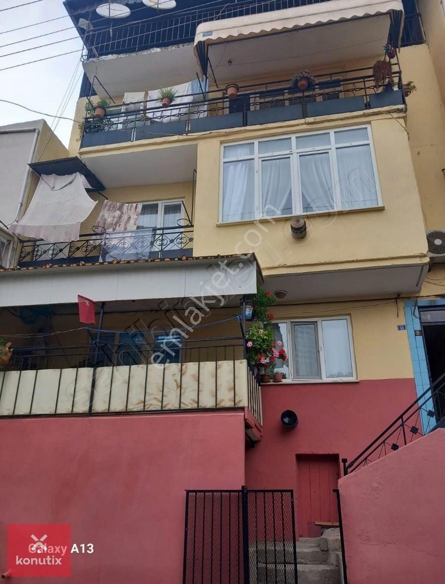 İzmit Tavşantepe Satılık Daire Tavsantepede Satılık 2+1 Catı Kullanımlı Daire