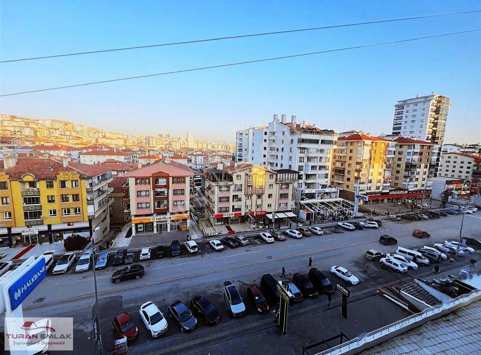 Yenimahalle Burç Satılık Daire Turan^dan Seval Caddesin'de&cadde Cephe_ Ara Kat 3+1site Dairesi