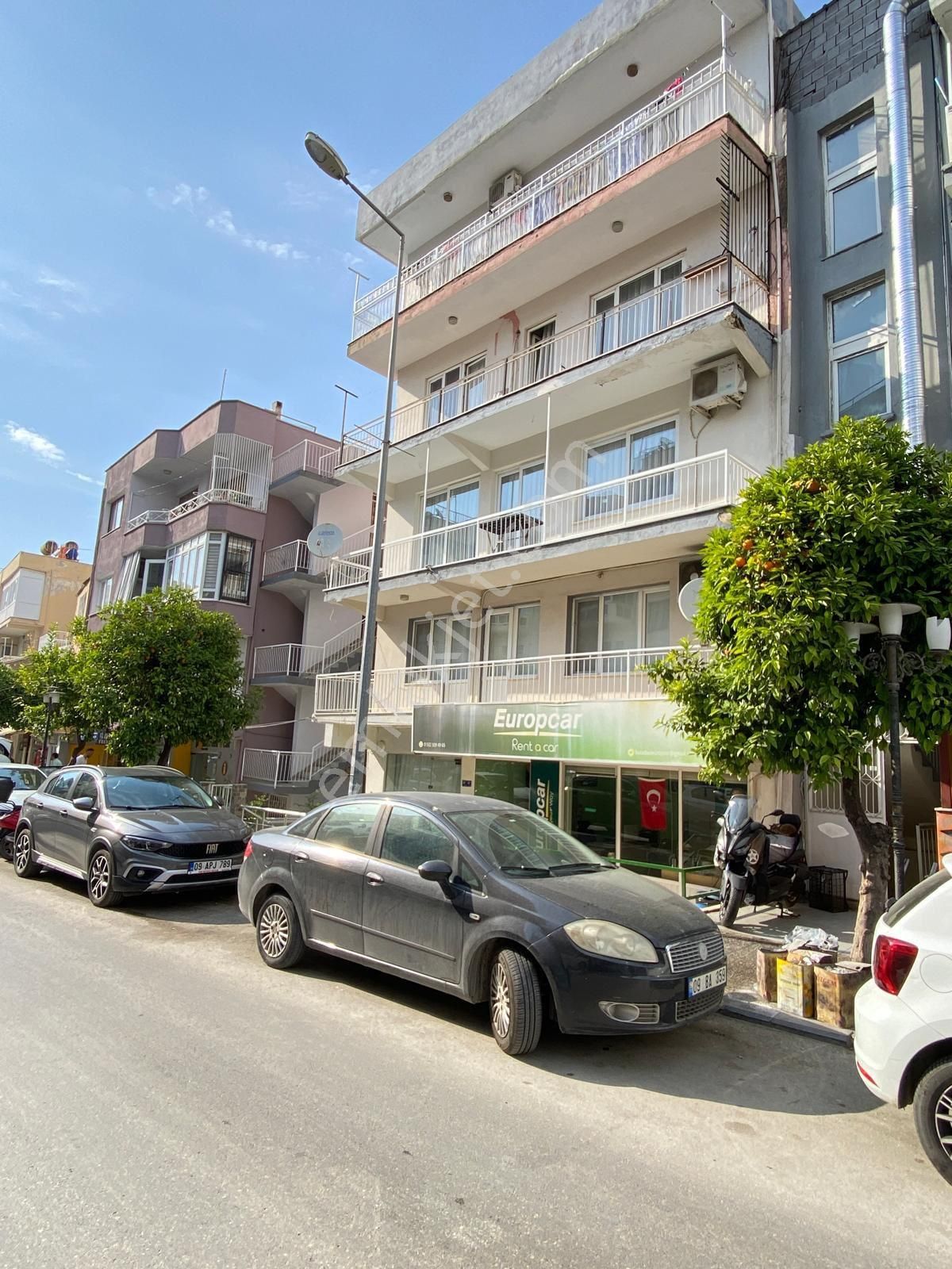 Çarşı Merkez'de 3+1 Satılık Daire
