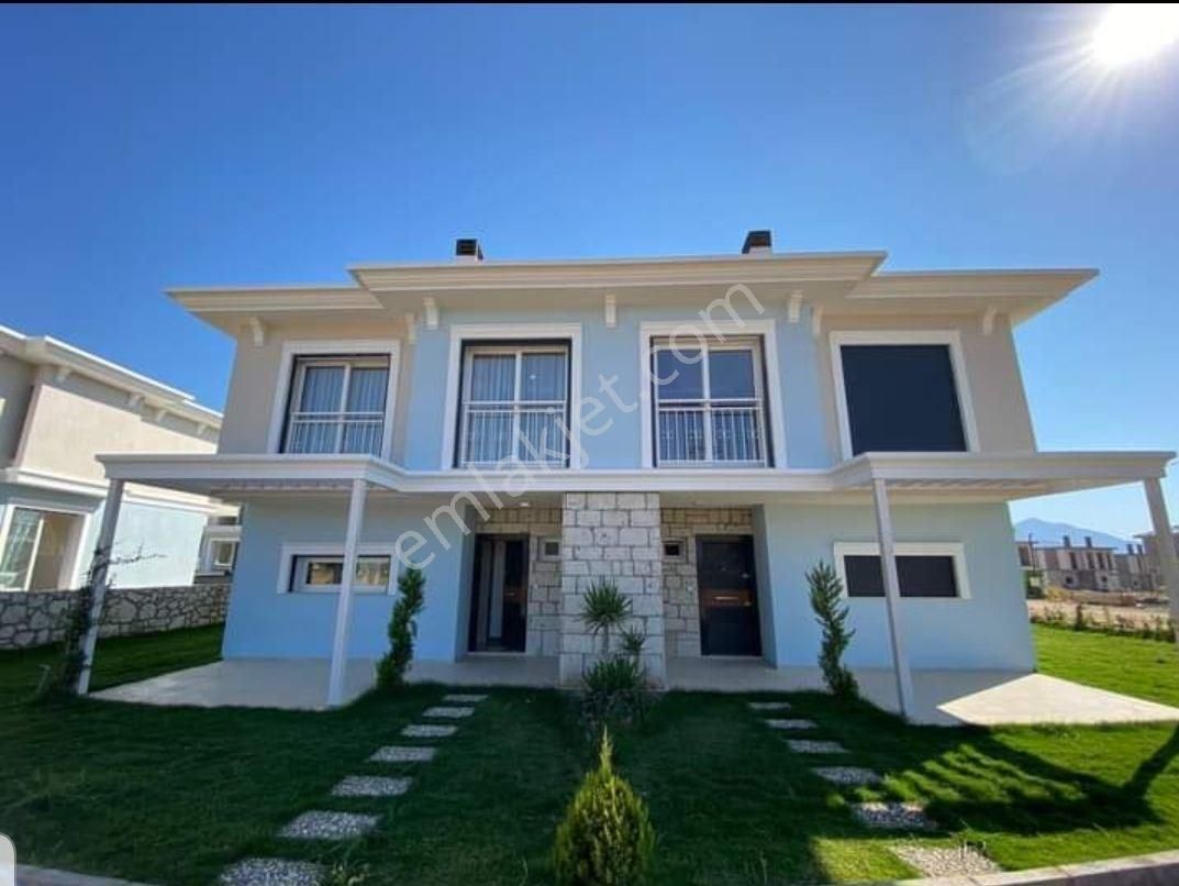 Kuşadası Güzelçamlı Satılık Villa Kusadasi Davutlar Mevki Yeni Termal Su Havuzlu Satılık Villalar