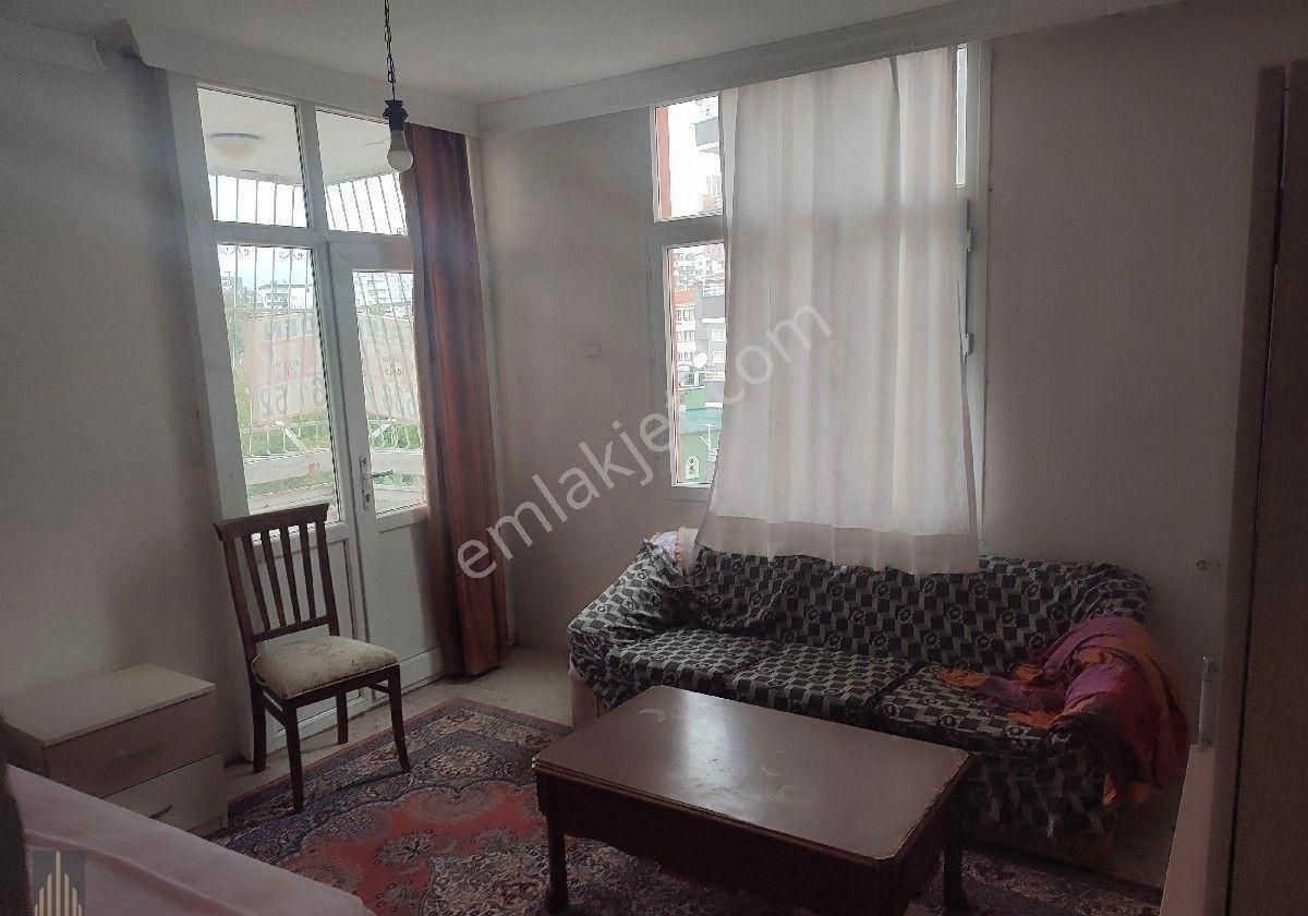 Çukurova Beyazevler Kiralık Daire Zenit Emlaktan Beyazevlerde 3+1 Eşyalı Kiralık Daire