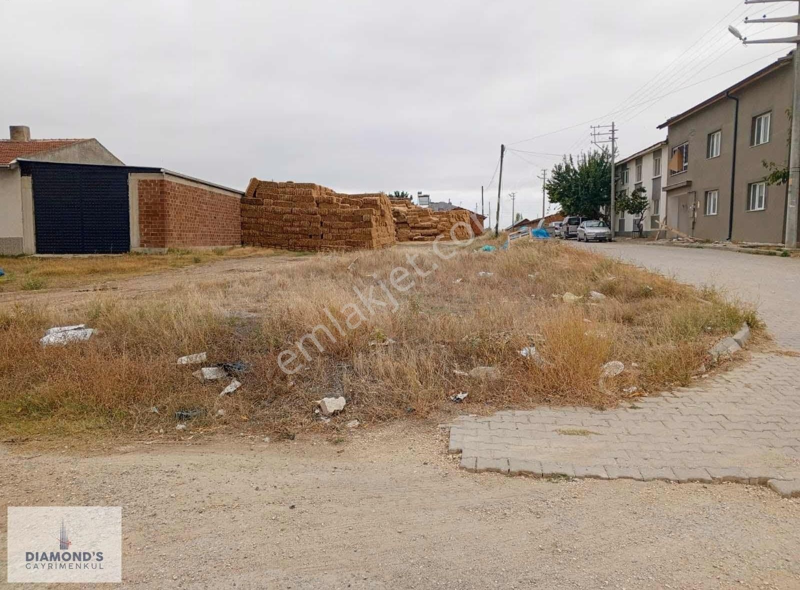 Tepebaşı Sakintepe Satılık Konut İmarlı Dıamonds'dan Sakintepe Satılık İmarlı Arsa