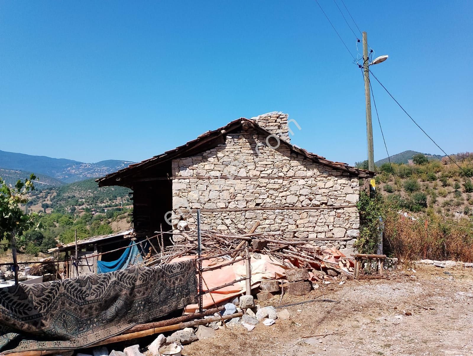 Sinerji 'den Kaplıca Turizmine Uygun! Yaylayolu Köyü'nde Taş Ev