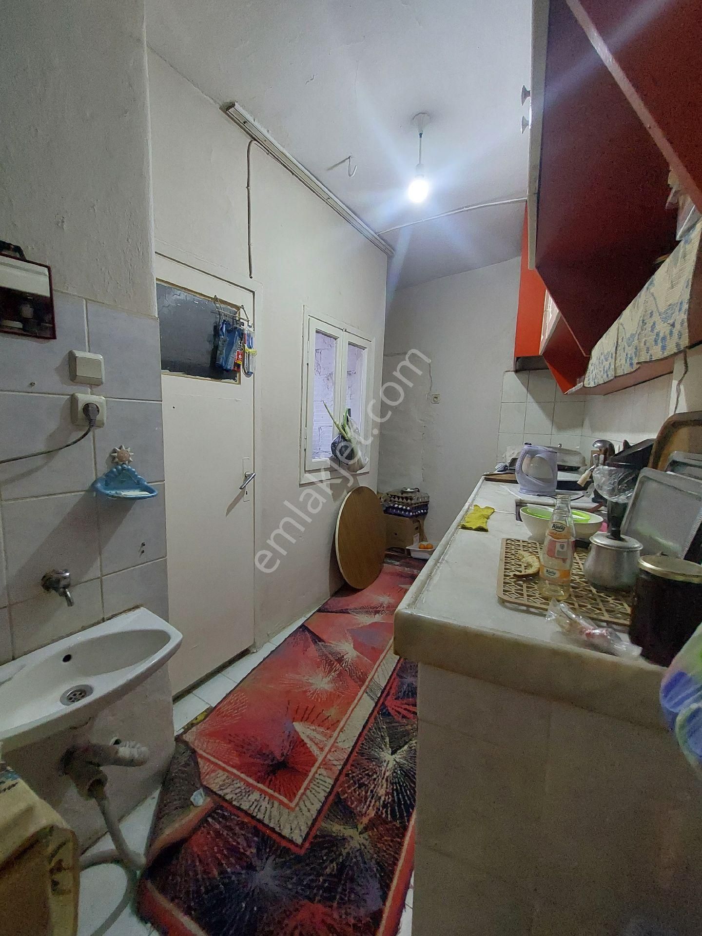 Satılık Üç Katlı Bına Konak Ballıkuyu Merkez İzmir - Görsel 18