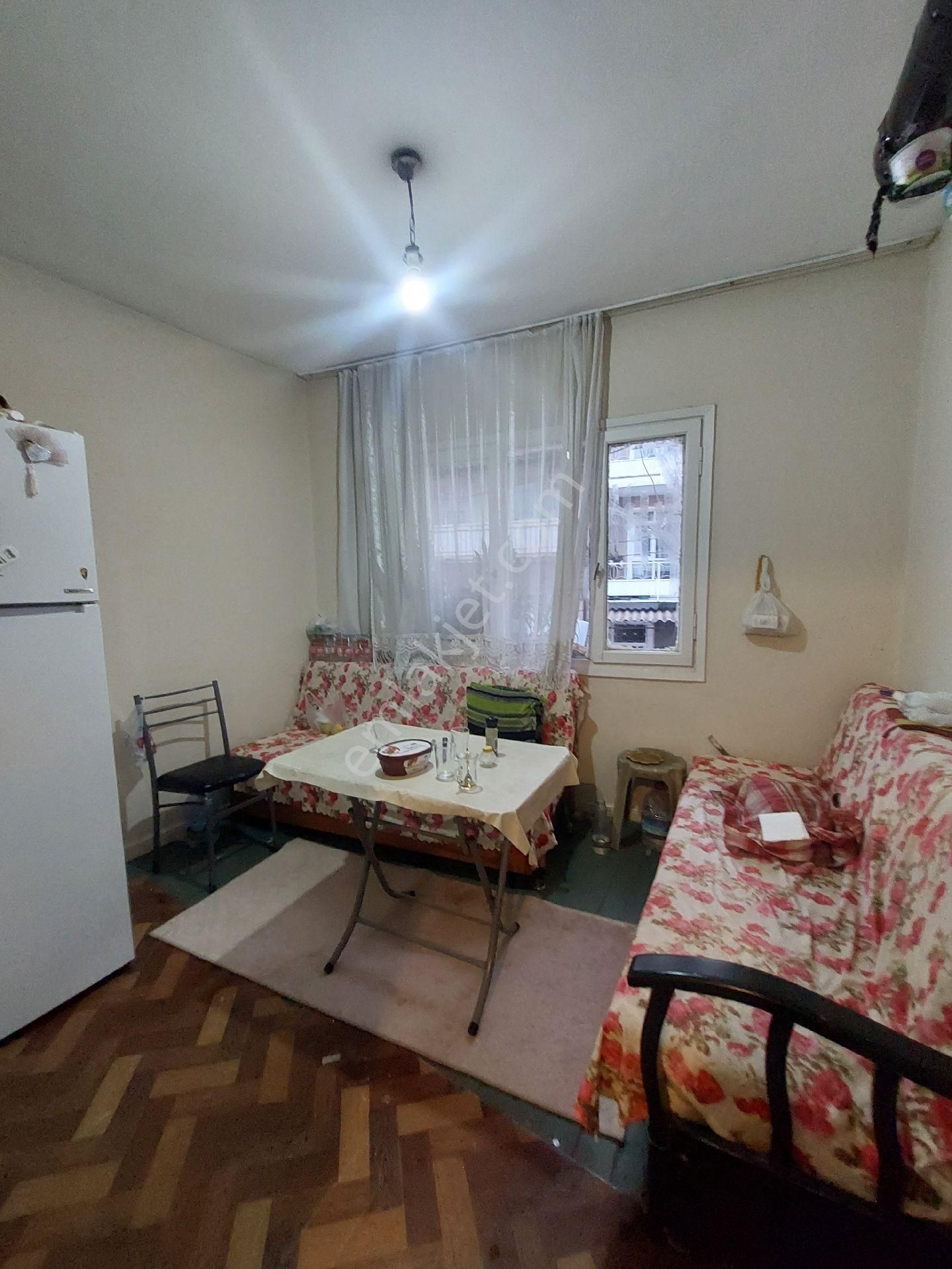 Satılık Üç Katlı Bına Konak Ballıkuyu Merkez İzmir - Görsel 16