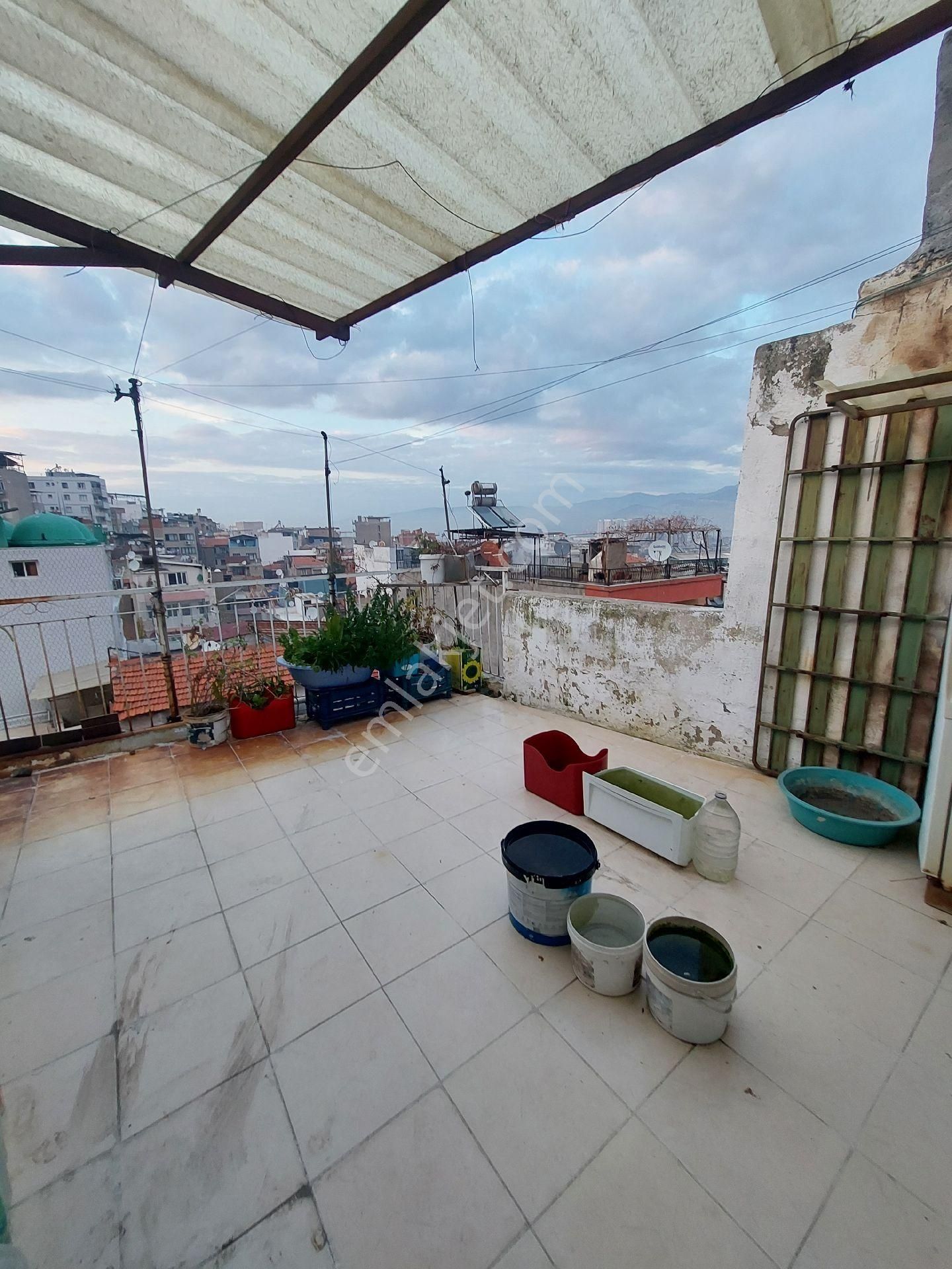 Satılık Üç Katlı Bına Konak Ballıkuyu Merkez İzmir - Görsel 12