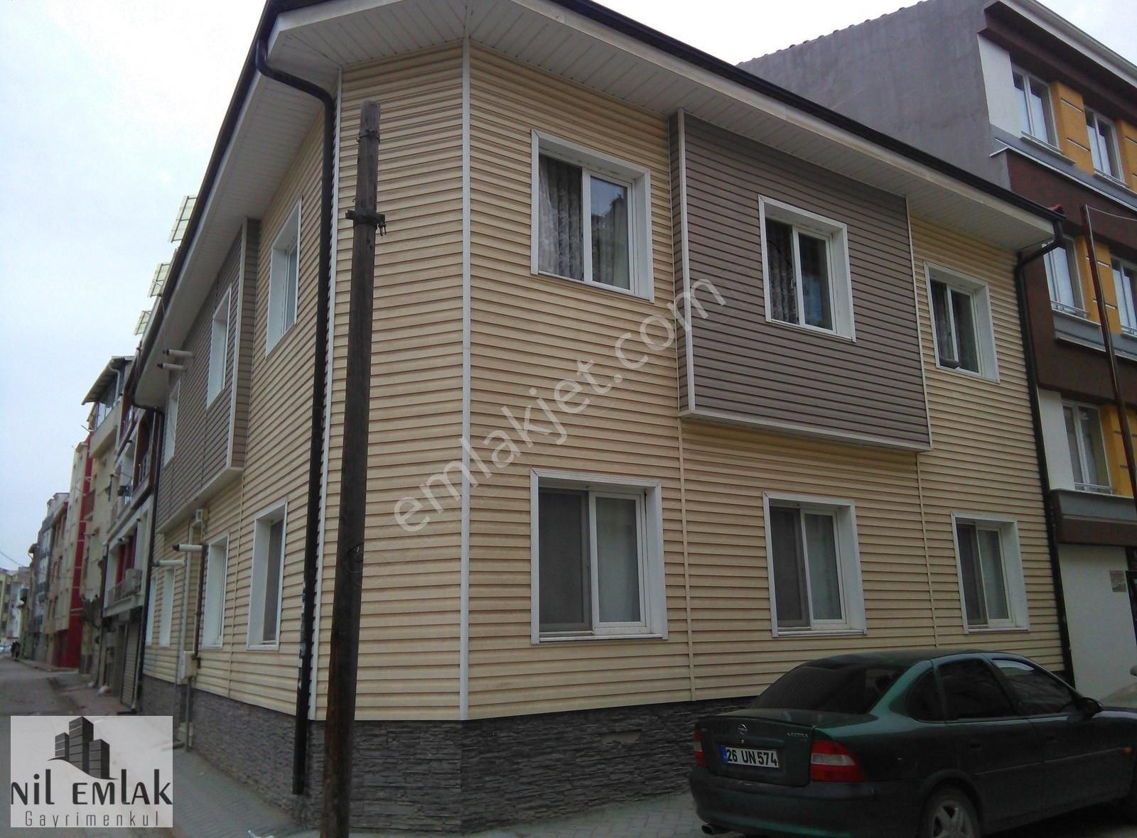 Tepebaşı Güllük Kiralık Daire Nil Emlak Gyd Den Güllük Mahallesinde 2+1 85 M2