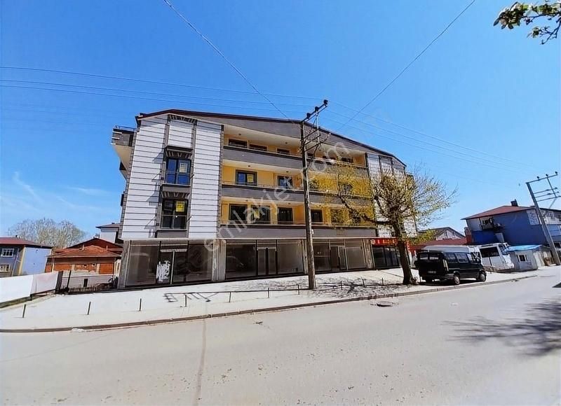 İzmit Yenişehir Kiralık Dükkan & Mağaza Gocce Gayrimenkul Turan Güneş Cad.220 M2 Dükkan