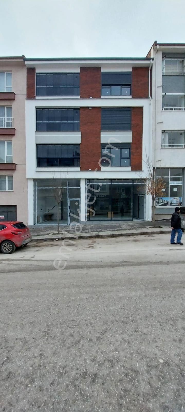 Odunpazarı Emek Satılık Dükkan & Mağaza Emek Mahallesi Ziya Gökalp Caddesi Üzerinde Satılık İş Yeri