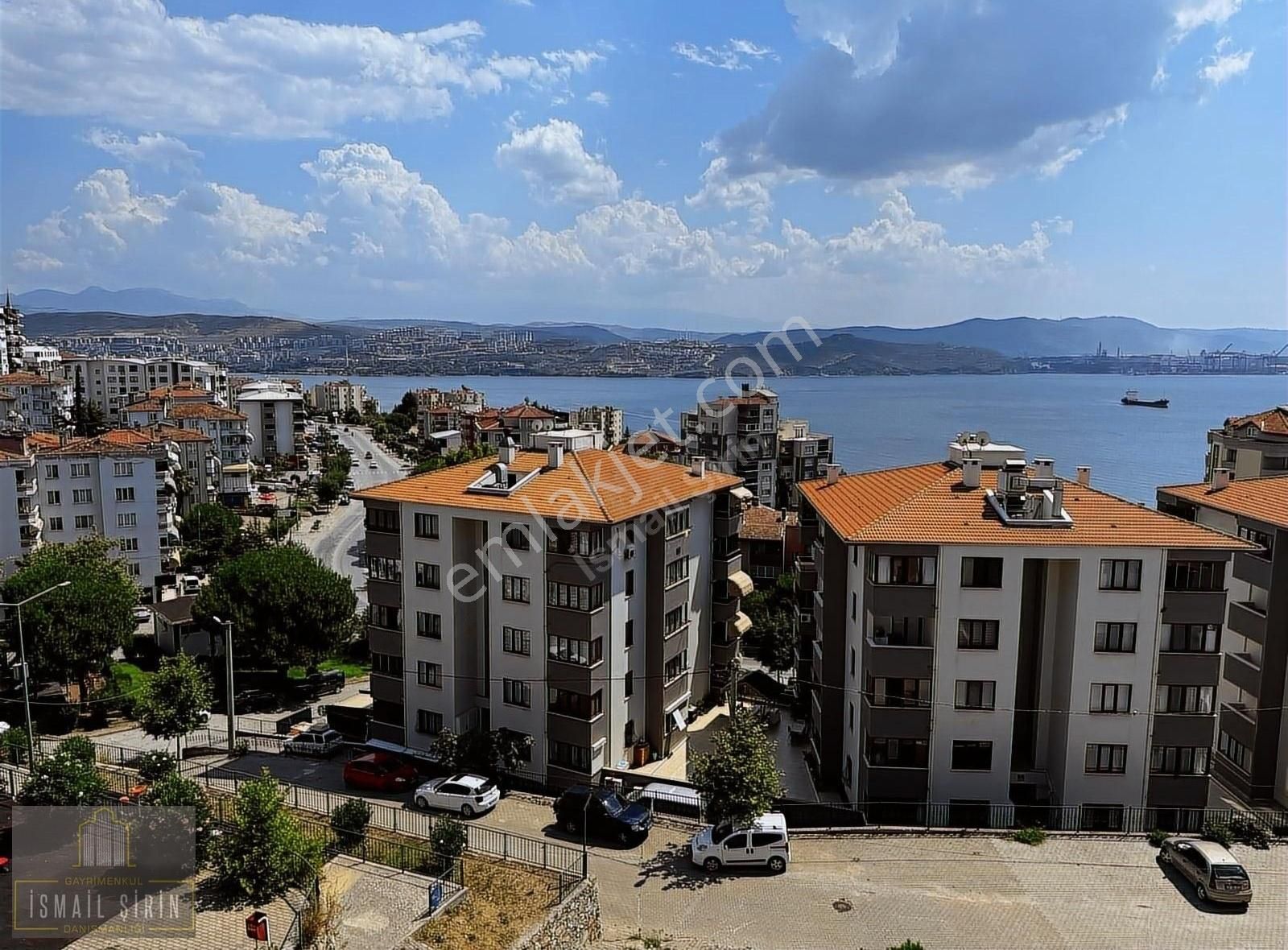 Gemlik Cumhuriyet Satılık Daire İsmail Şirinden Manastırda Deniz Manzaralı Site İçi 3+1 Daire