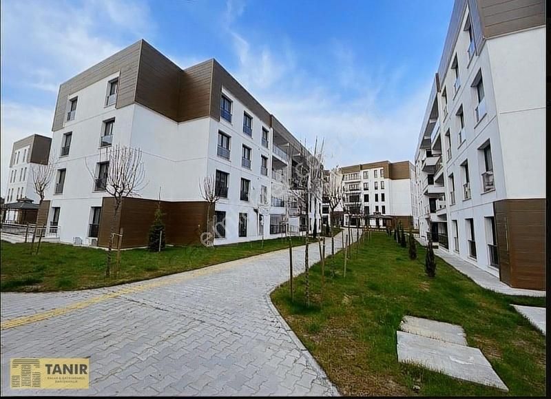 Başakşehir Bahçeşehir 2. Kısım Satılık Daire Bahçekent Toki Hoşdere Konutlarında Site İçin'de Satılık 3.5+1