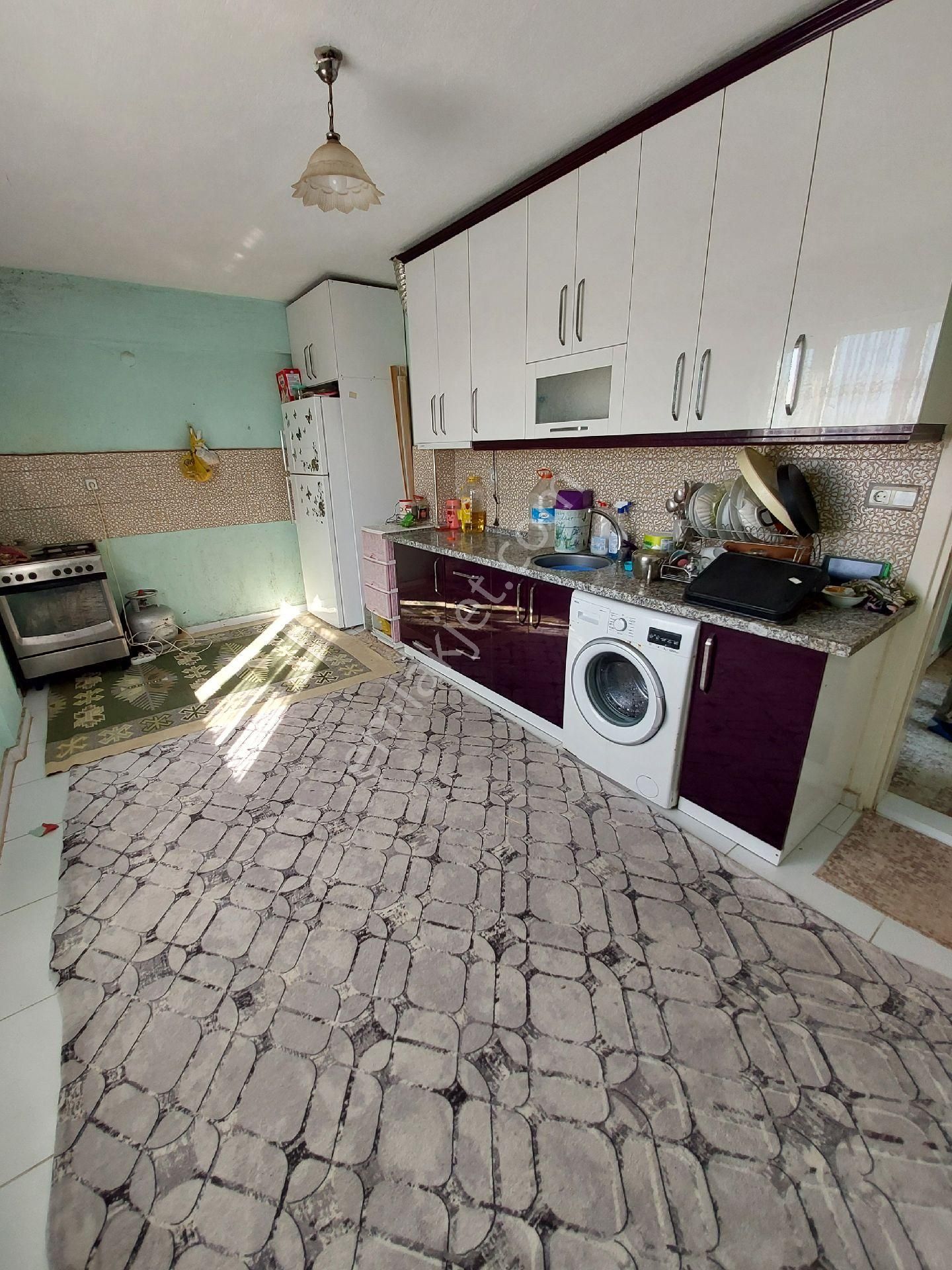 1254 Metrekare Bahçe İçinde 2 Katlı Müstakil Bina - Görsel 27