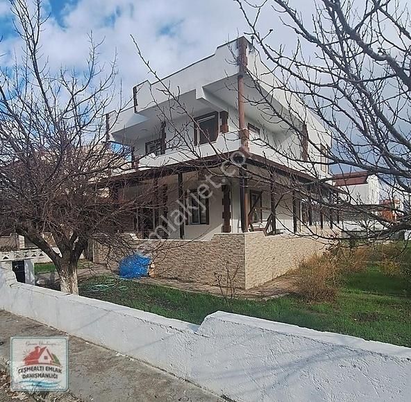 Dikili Salihler Satılık Villa Dikili Gülkent Sitesi 550 M2 Bahçe İçinde Tam Müstakil Villa