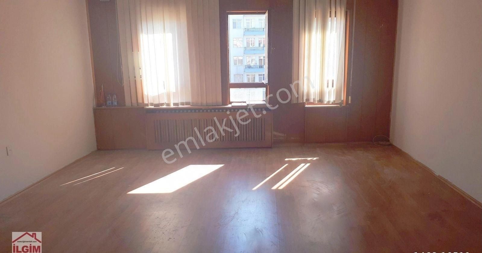 Çankaya Fidanlık Kiralık Daire Kızılay Ted Yakını Fidanlık Mahallesi Kombili 3+1 Daire