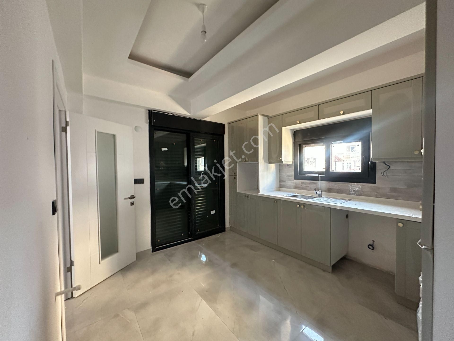 Dikili'de Satılık 4+1 Modern Villa - Görsel 11