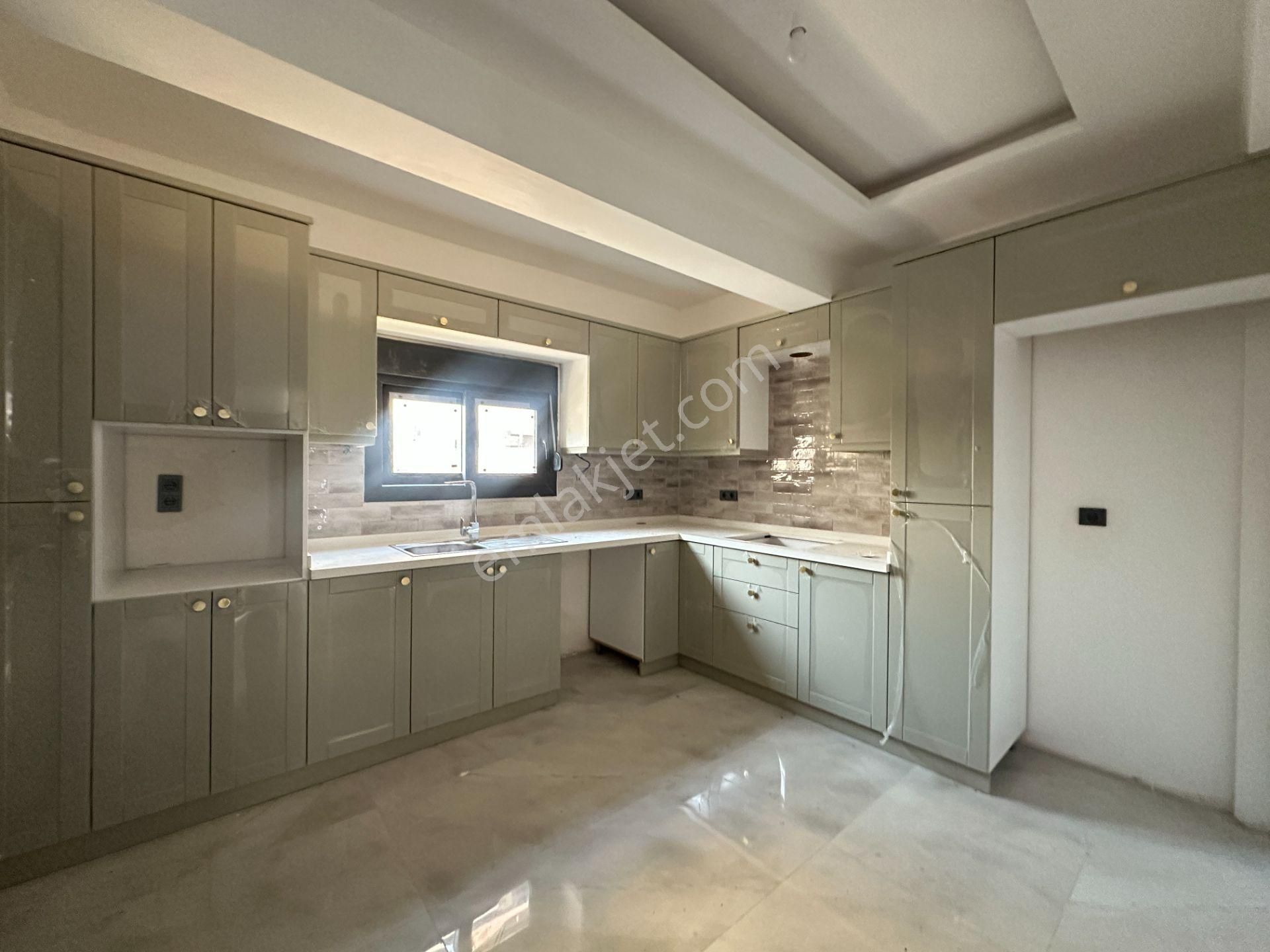 Dikili'de Satılık 4+1 Modern Villa - Görsel 10